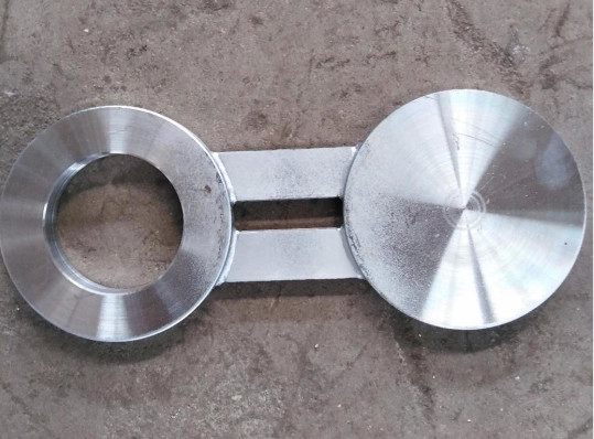TOBO Tytanium Grade 2 Rurociąg SPO BLD Flanges Stopy stalowe RF Spectacle Blind Flange
