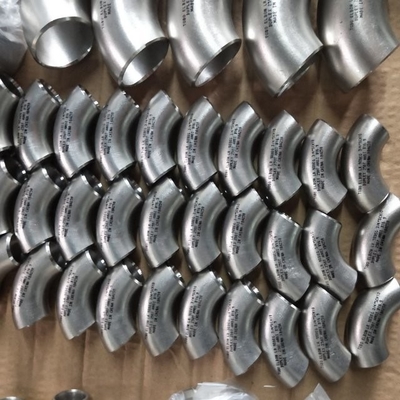 Kolano ASTM A860 WPHY70 3 "DN80 STD Kolano 90 stopni o długim promieniu