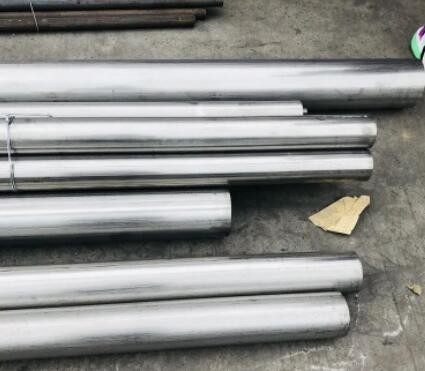 Rura ze stali stopowej ASTM / UNS N02200 Średnica zewnętrzna 22 "Grubość ścianki Sch-5s