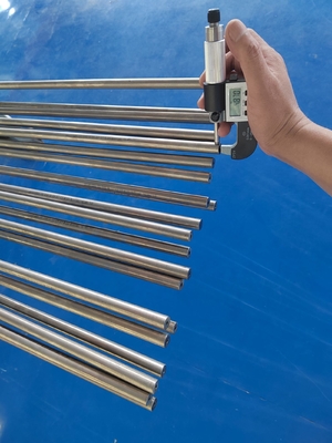 Bezszwowa rura ze stali stopowej Inconel 625 ASME B36.19 1 1/2 
