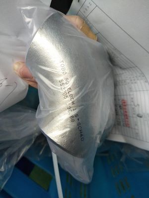 ASTM A234 Kolanko rurowe ze stopu niklu 90 stopni LR 8 '' Sch80, kod z łbem okrągłym
