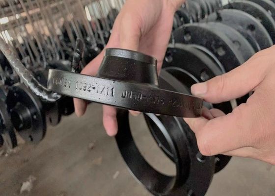 Kołnierz z szyjką spawaną Std Asme B16.47a Stal węglowa Astm A105 Podniesiona twarz S32750 Kołnierz ze stali dwustronnej