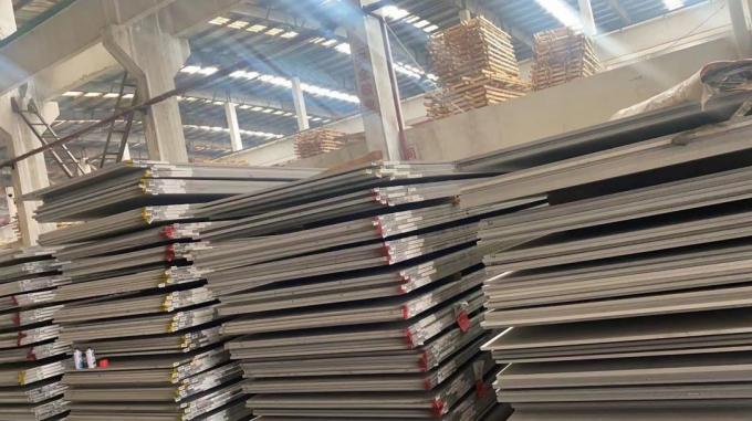 Rury stalowe zgalwanizowane ASTM DIN GB JIS Rury bezszwodowe powlekane do usług długoterminowych 11