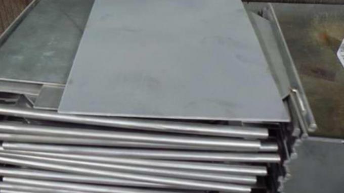 Rury stalowe zgalwanizowane ASTM DIN GB JIS Rury bezszwodowe powlekane do usług długoterminowych 12